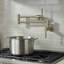 Robinet de cuisine mural moderne-132784664
