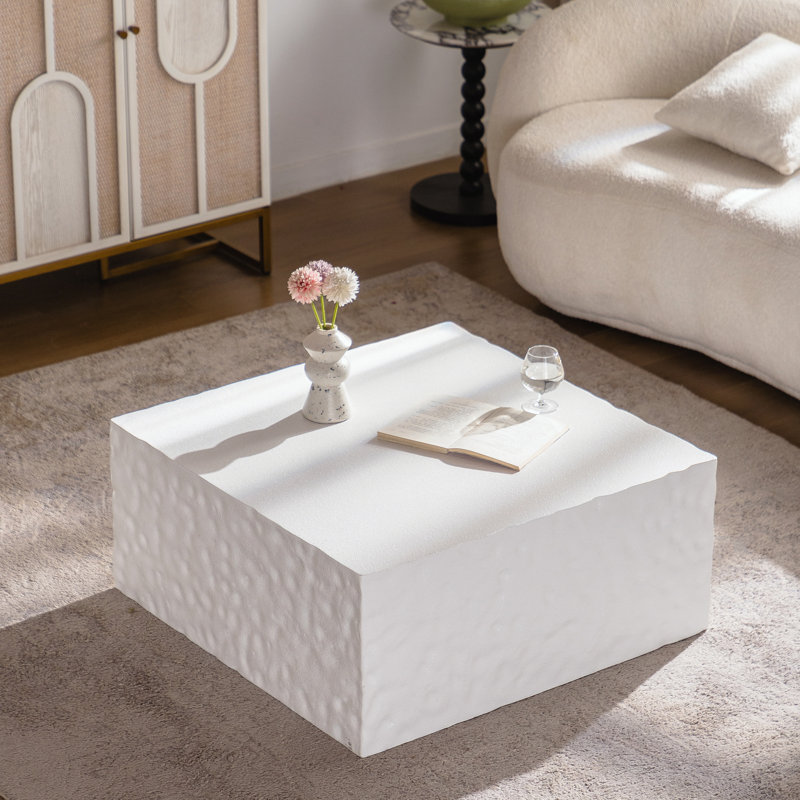 Pas besoin d'assembler la table basse pour le salon