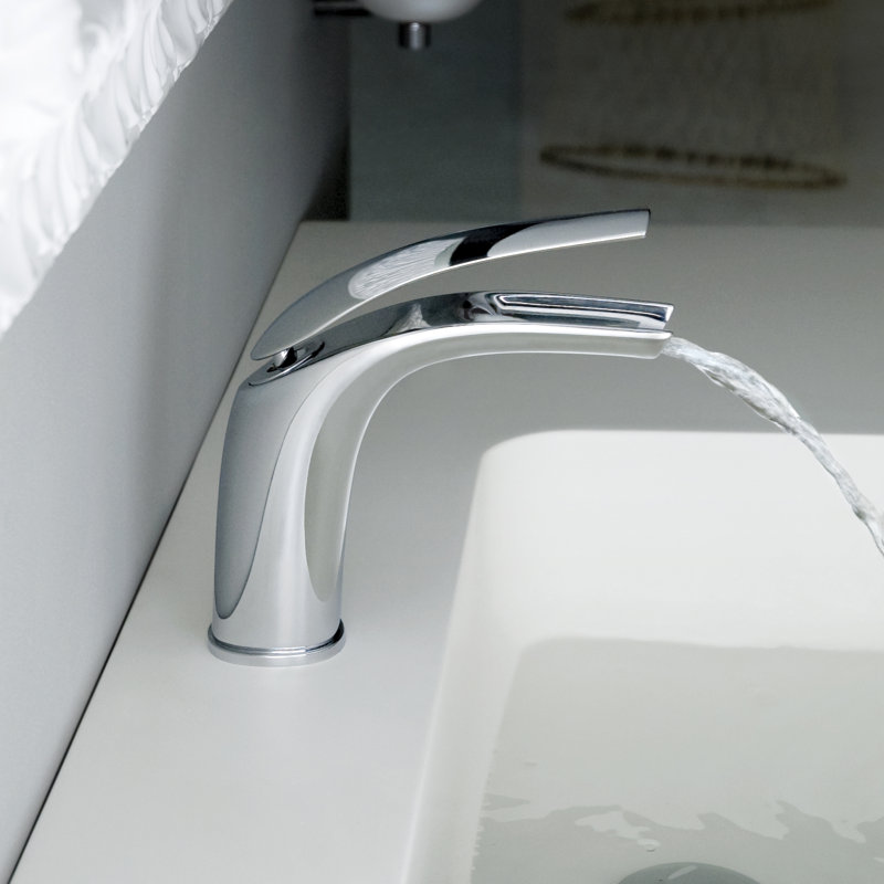 Aria Single-handle Bathroom Faucet with Drain Assembly, Polished Chrome