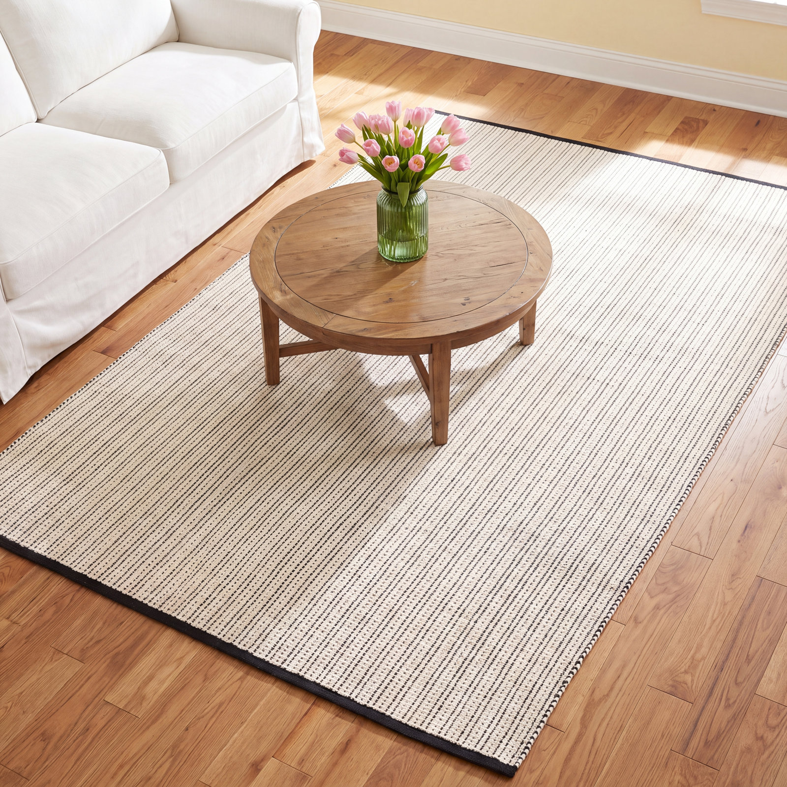 Ribbon Ivory/Black Handwoven Wool Rug, Rectangle 4' x 6'