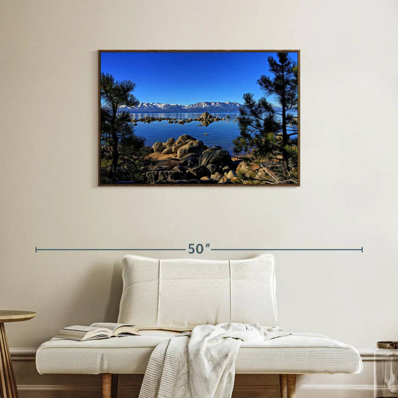 Lac Tahoe depuis l'anse Zephyr, 37 po x 25 po, Cadre flottant en noyer