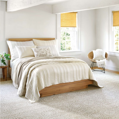 Blissful Bamboo Pearl/Silver Quilt