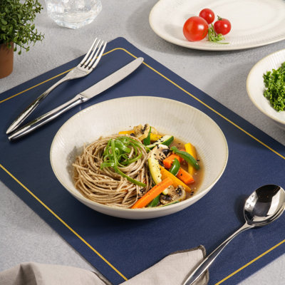 Assiette creuse ronde en porcelaine