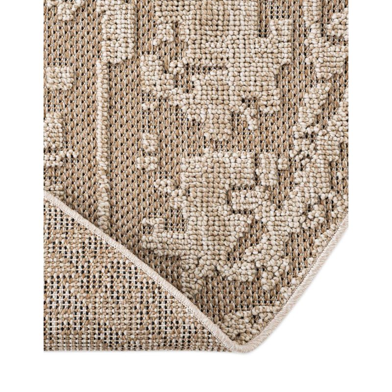 Indoor/Outdoor Traditional Area Rug, Round 7'10"