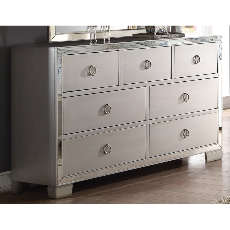 Craddock 57'' W 7 - Drawer Dresser