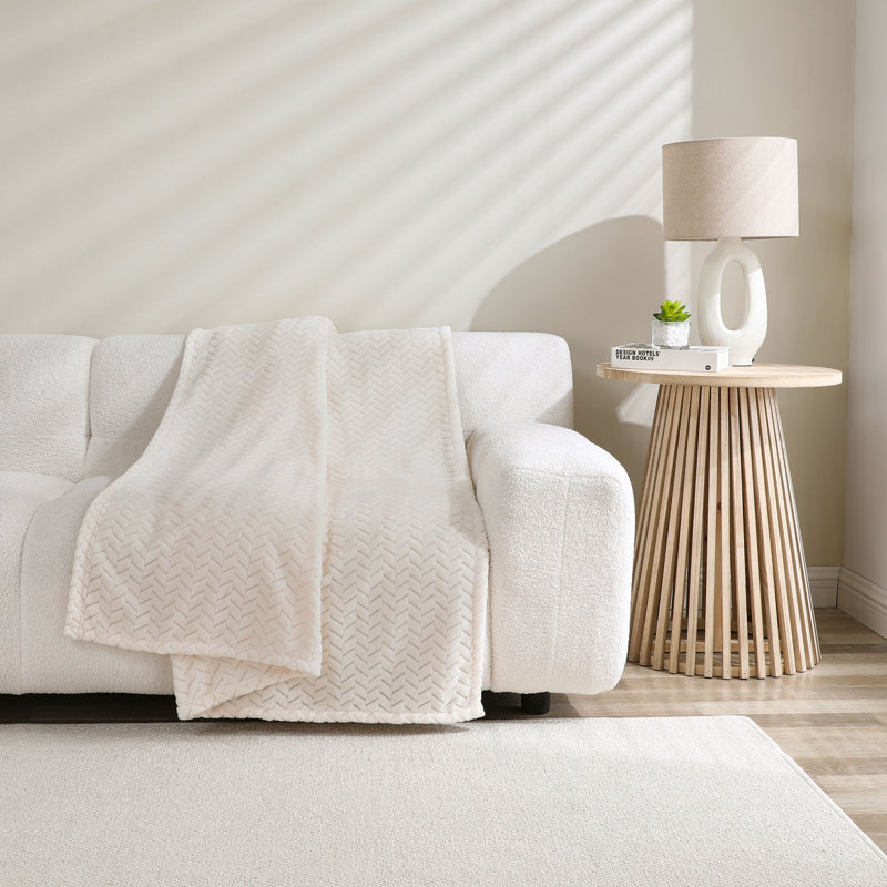Jeté d'appoint à poils longs ultra doux et moelleux Kate Aurora - l 50 po x L 60 po or / rouille, Blanc