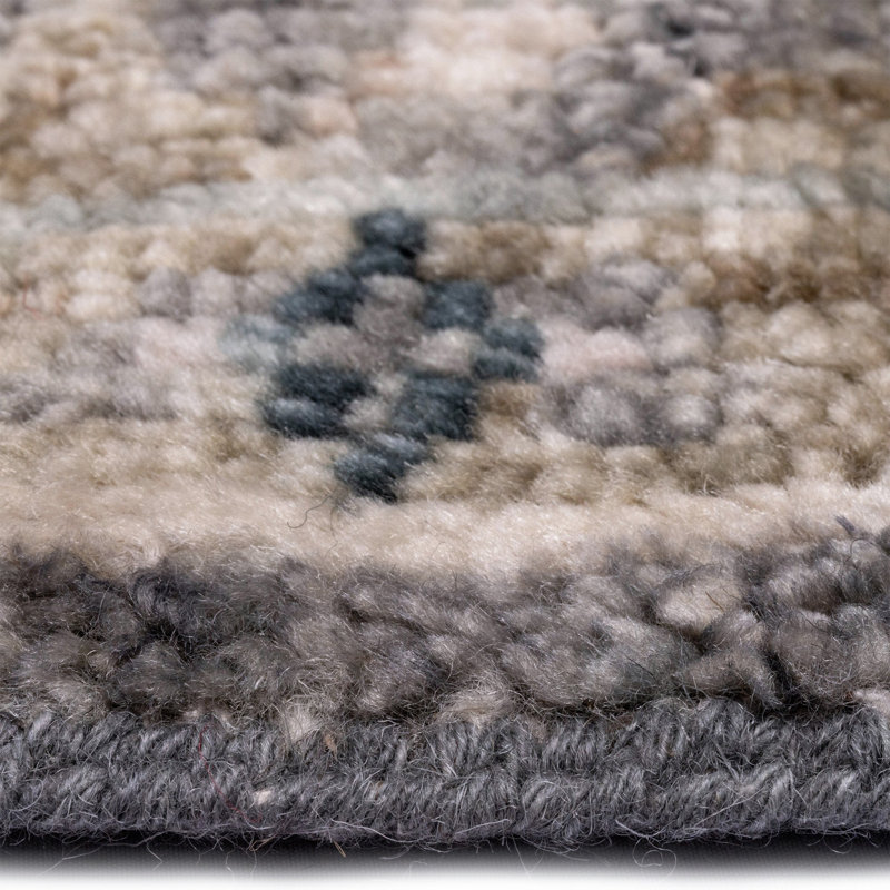 Wentworth-Edison Hand Knotted Wool Oriental Area Rug in Gray, Rectangle 10' x 14'