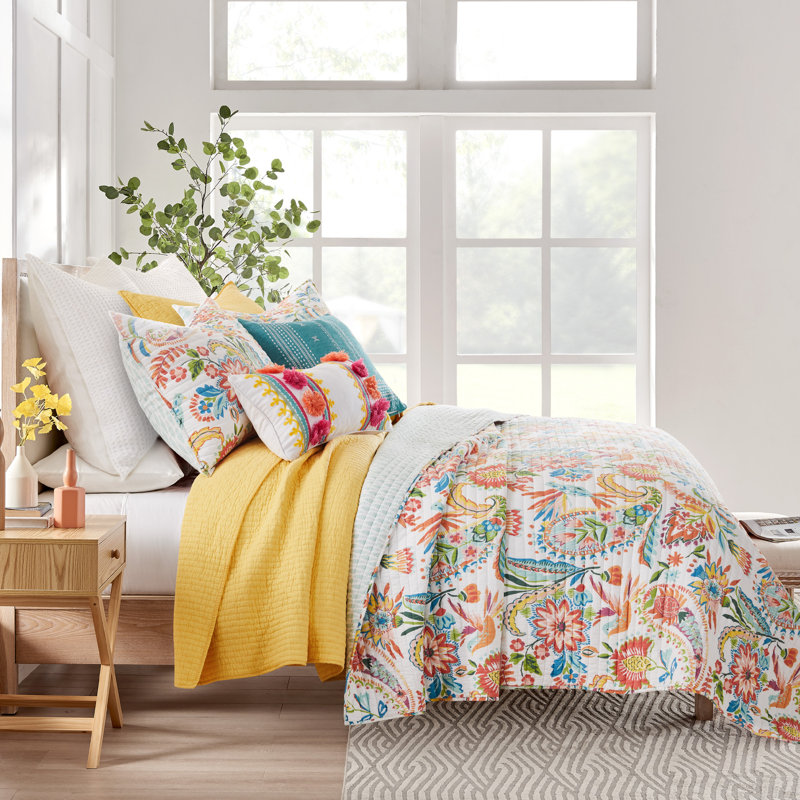 Maravilla Quilt Set, King Quilt + 2 Shams