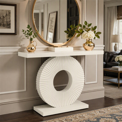 Canapé moderne en bois avec base géométrique