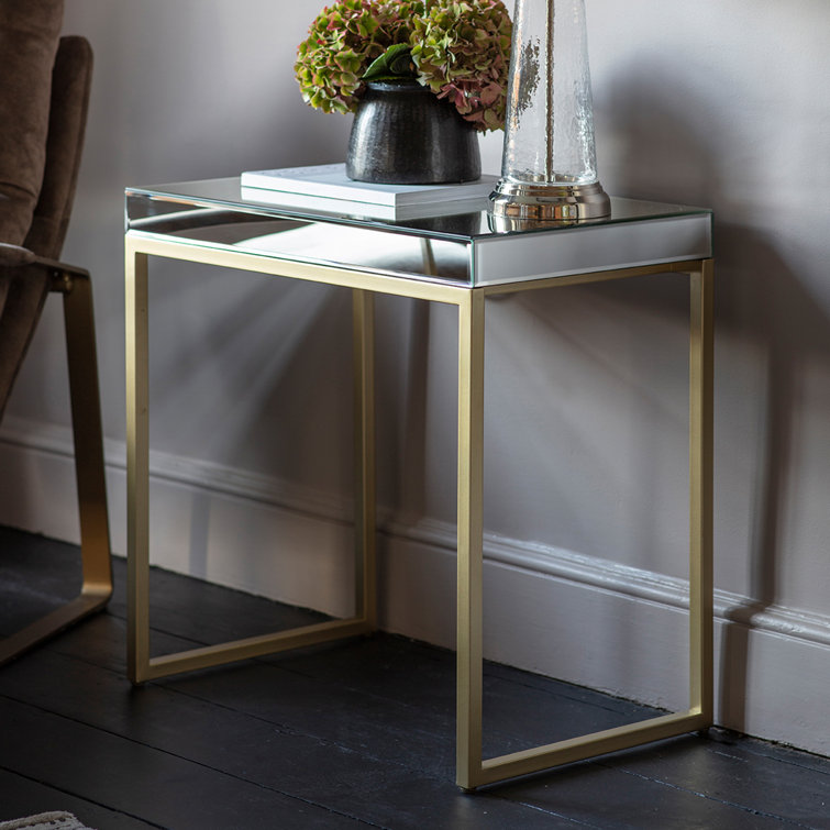 Brezza Side Table