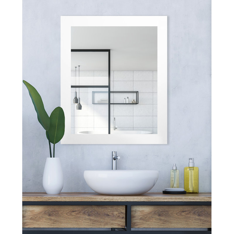 Miroir d'appoint mural Alacazar, 25,5 po x 21,5 po, Blanc