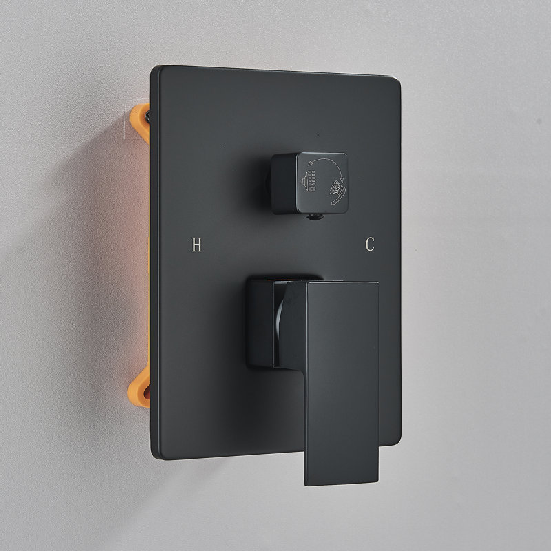 Robinet de douche complet avec valve brute