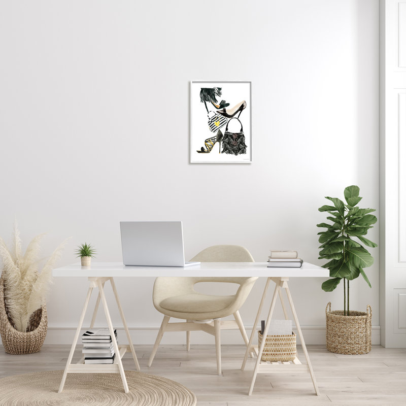 Glam Fashion Accessory Stack Fringe Shoes And Purse, H 20 po x l 16 po, Giclée encadrée blanc bord de mer