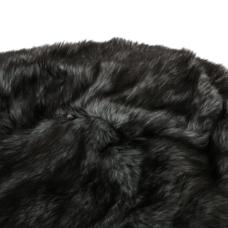 Similifourrure, H 25 po x l 34 po x P 34 po, Similifourrure noire et blanche