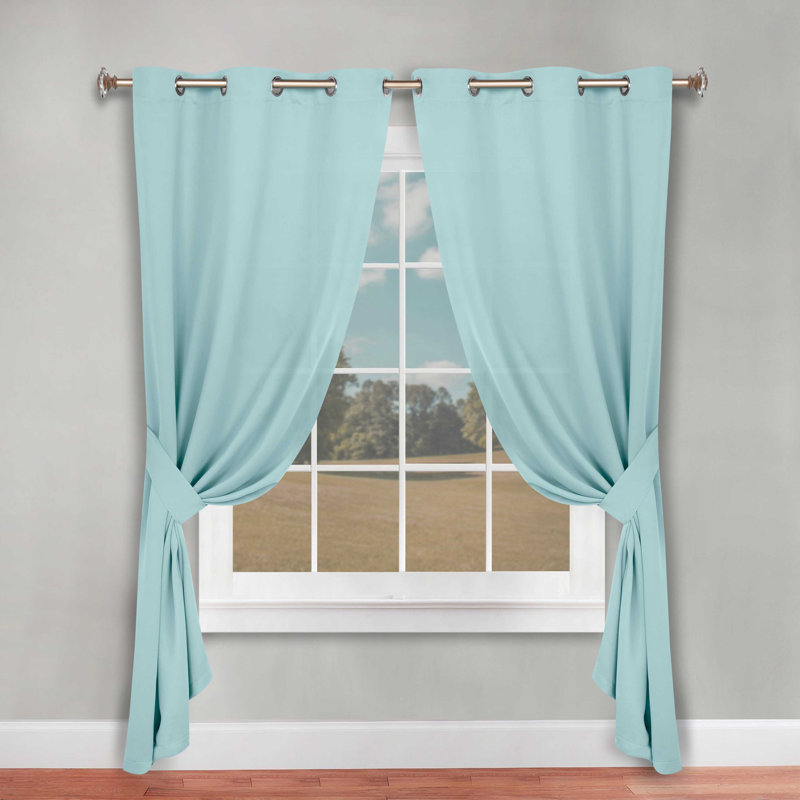 Paire de rideaux obscurcissant avec œillets Millendon, L 42 po x L 96 po, Lys vert