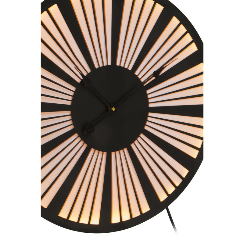 Wynell Metal Wall Clock