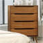 Commode 1 pièce avec tiroirs encastrés de style Mid-Century moderne avec pieds ronds fuselés et finition chêne à quatre tiroirs-47373624