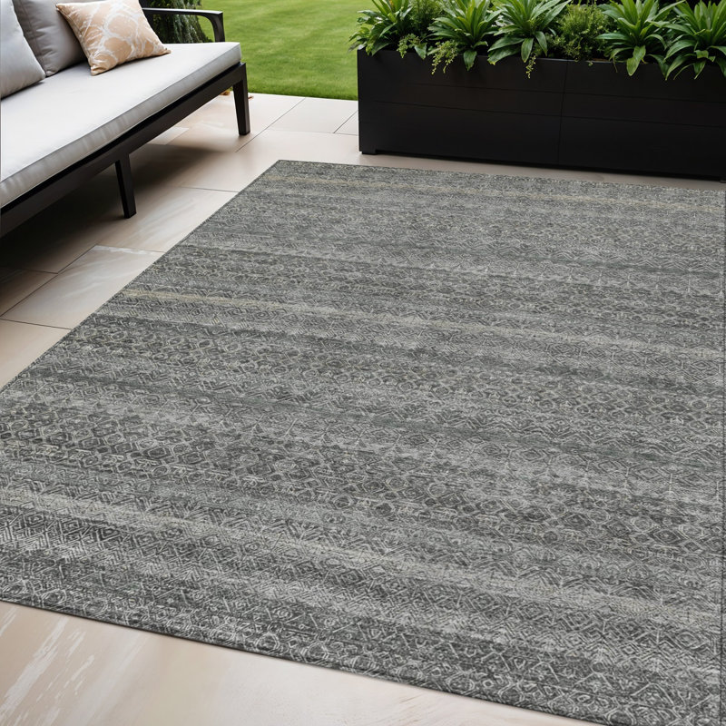 Tapis extérieur lavable rayé gris étain 5 pi x 8 pi