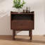  Ensemble de chambre à coucher 2 pièces Wyller, lit plateforme avec table de chevet, noyer naturel, grand