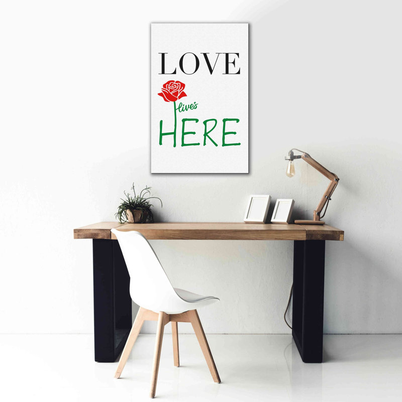 «Love Lives Here» par Cesare Bellassai, art mural sur toile, H 40 po x l 26 po x P 1,5 po