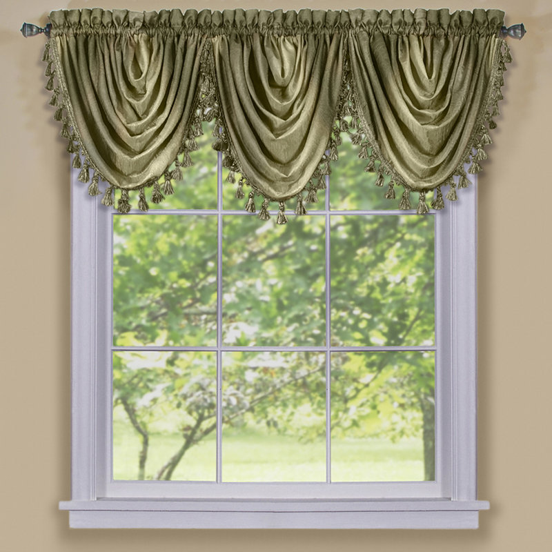 Gillam Ombre Pointed 42'' W Window Valance, Sage