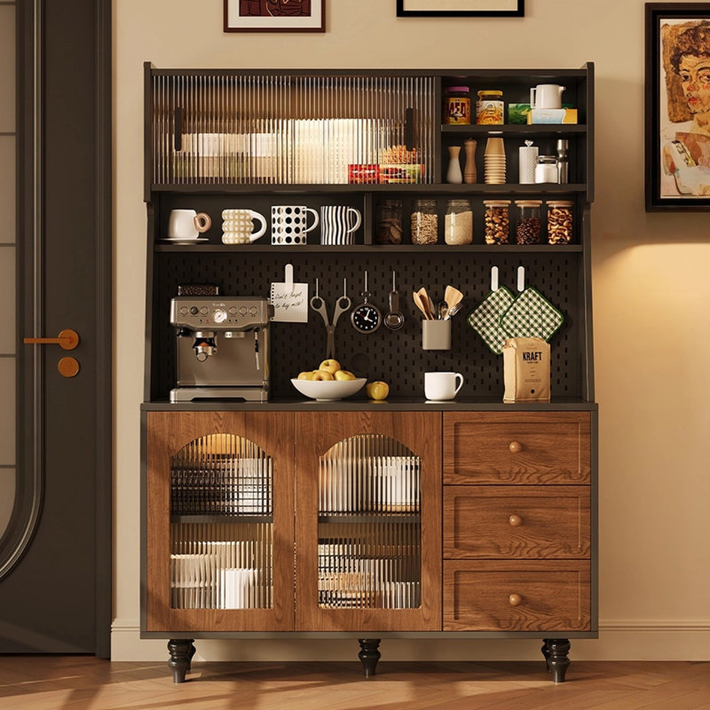 Buffet en noyer massif et bois manufacturé, H 67,72 po x l 40,63 po x P 15,75 po