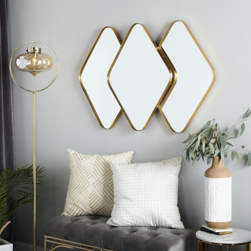 Metal Overlapping Diamond Room Wall Mirror with Gold Frame