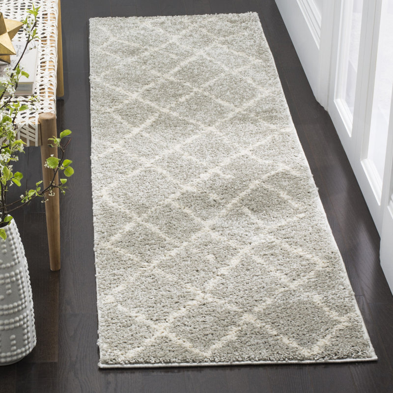 Tapis gris clair / crème Zettie, Tapis de couloir 2 pi 3 po x 8 pi