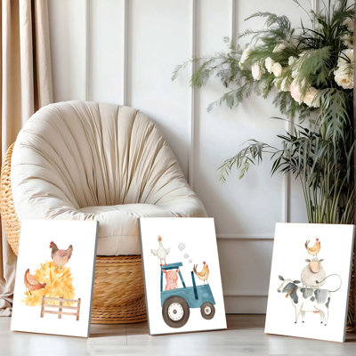 Ensemble de 3 affiches encadrées, aquarelles sur toile représentant des animaux de la ferme : poulets, cochons, vaches, moutons, tracteurs et meules de foin. Décoration idéale pour une chambre d'enfant ou une salle de jeux sur le thème de la campagne.