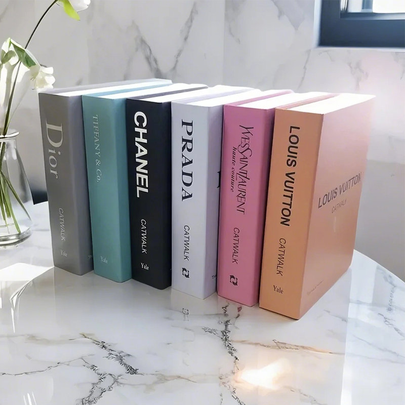 Ensemble de 6 luxueux livres décoratifs de couleur unie avec typographie inspirée de la mode pour table basse, bibliothèque et bureau personnel