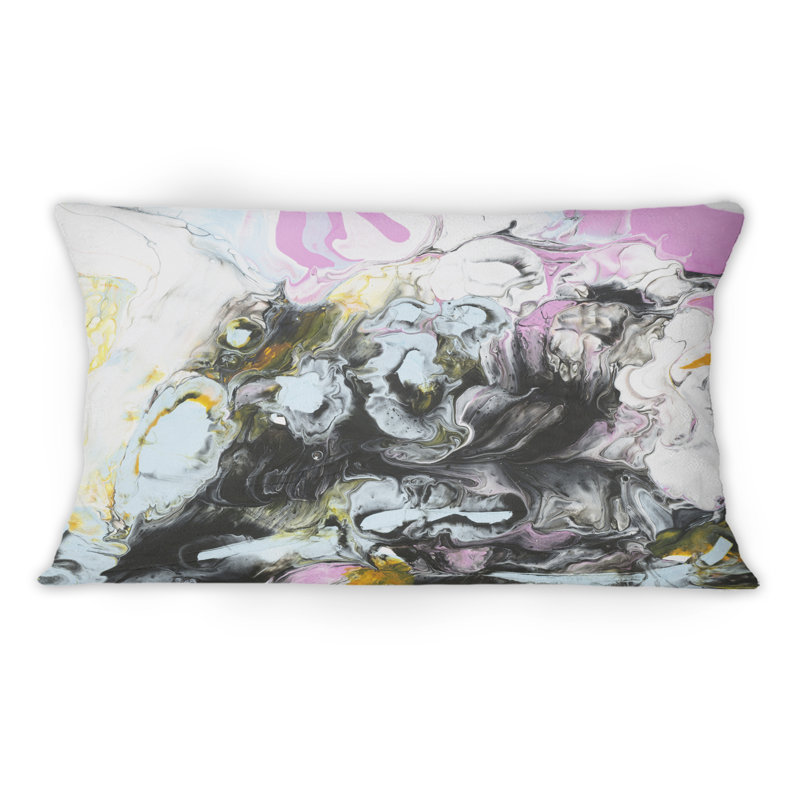 Coussin décoratif noir et rose sur fond blanc avec imprimé moderne