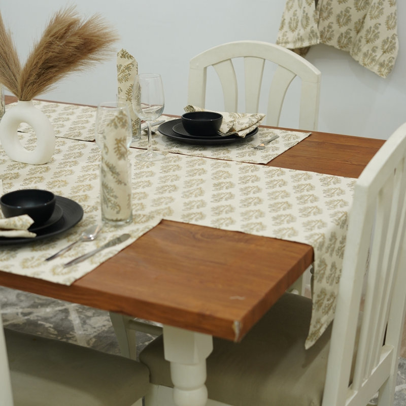 Red Barrel Studio® 16X106 Tapis de campagne chic, Chemin de table en coton naturel, Neelgagan, Blanc, Rectangle 11 po