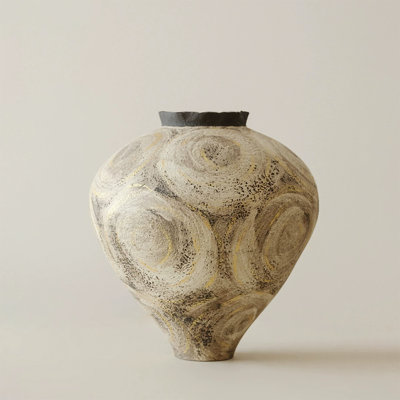 Vase de table beige en céramique Wabi-Sabi
