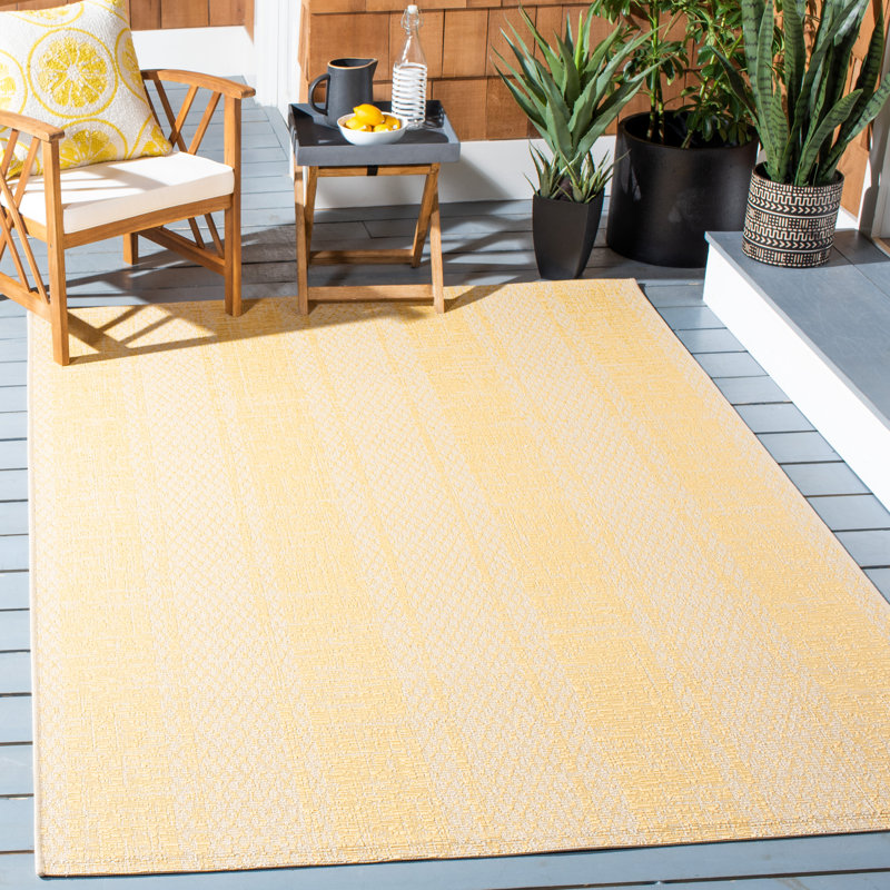 Tapis intérieur / extérieur beige / doré Marcella, Rectangle 4 pi x 5 pi 7 po