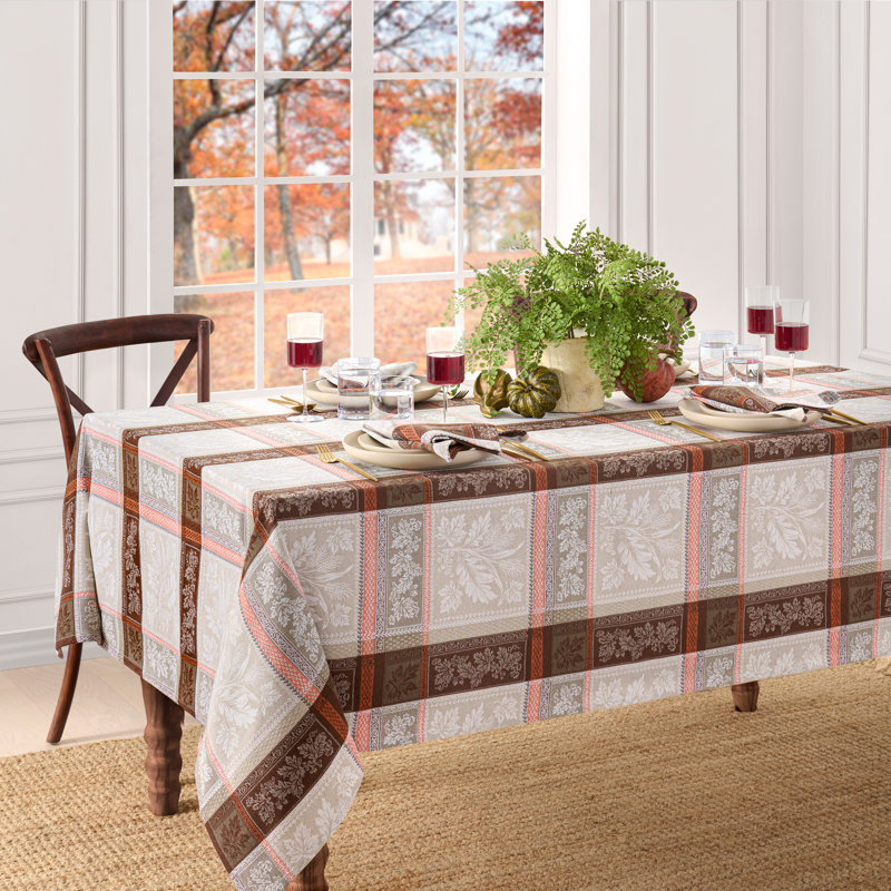 Bratton Tablecloth, Rectangle 102 po x 60 po