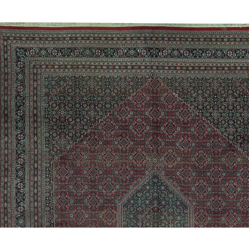 Tapis rouge noué à la main de haute qualité