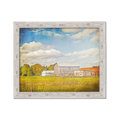 Ancienne ferme en automne par Hal Halli. Impression sur papier - Montée et encadrée avec de l'acrylique transparent