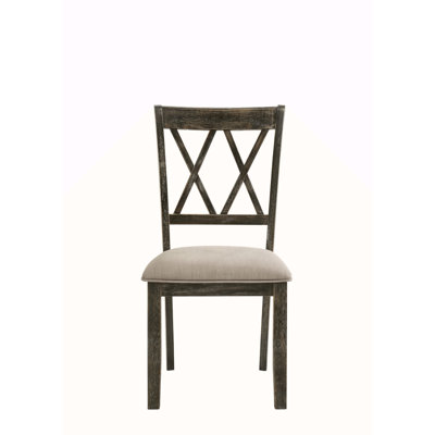Tissu et chaise d'appoint