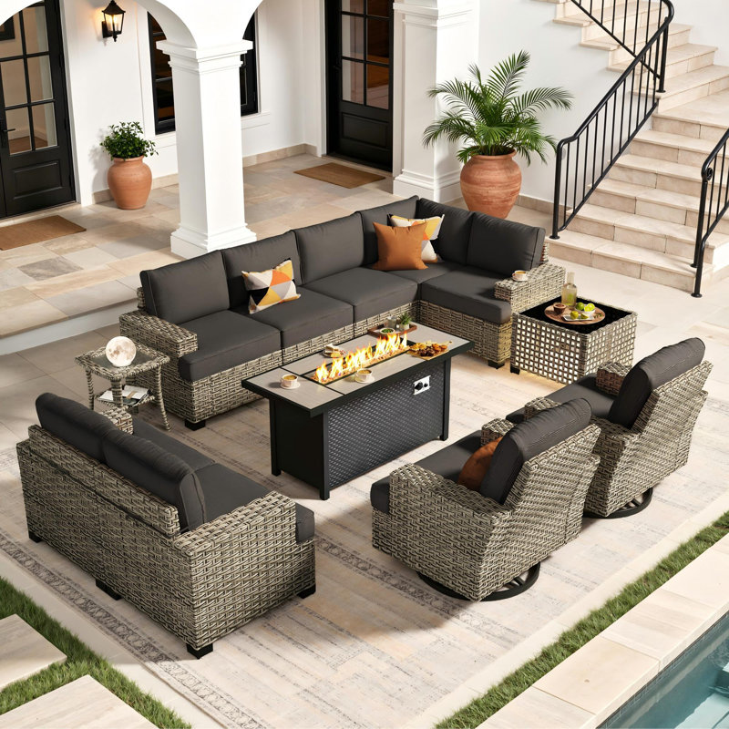 Ensemble de conversation modulaire d'extérieur en osier pour 9 personnes avec chaises berçantes pivotantes et table de foyer d'extérieur