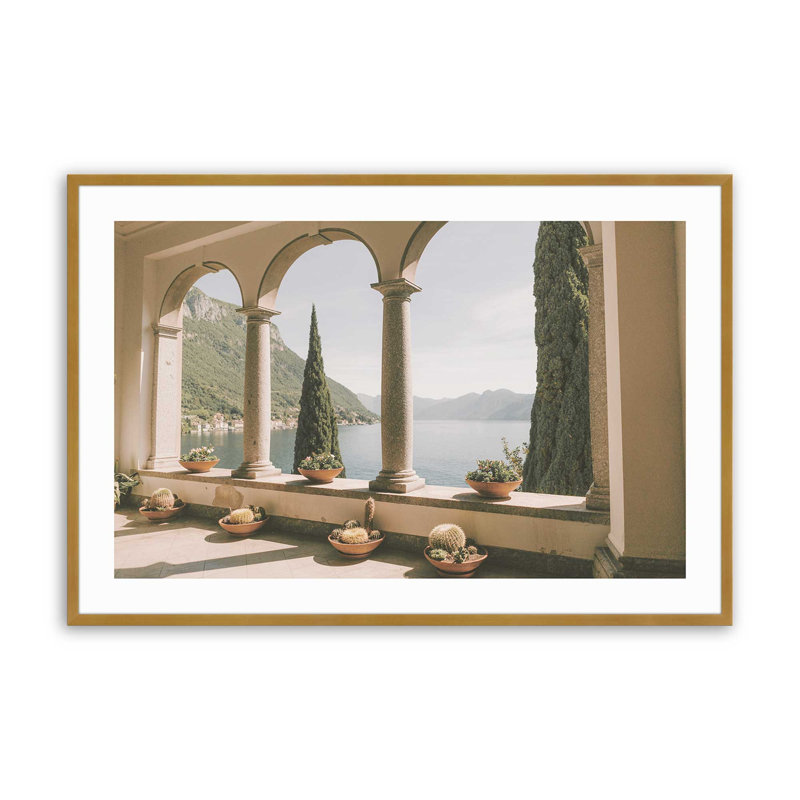 Motif d'arches tranquilles, H 12,25 po x l 15,25 po x P 1,25 po, Cadre simple en or poli