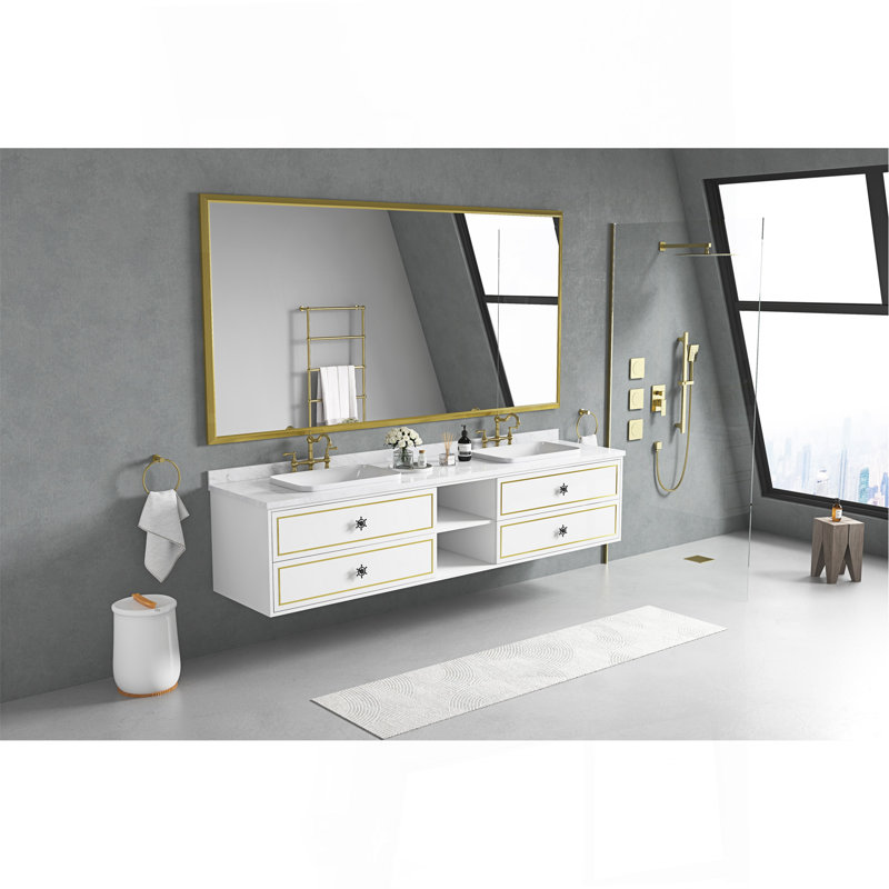 Superbe miroir de salle de bain avec cadre en métal, offrant une réflexion claire et une résistance à la rouille