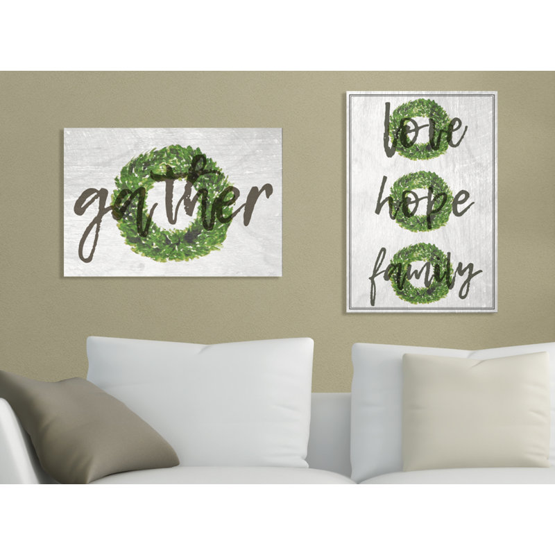 «Love Hope Family Boxwood Wreath», art textuel, Toile tendue, H 30 po x l 24 po