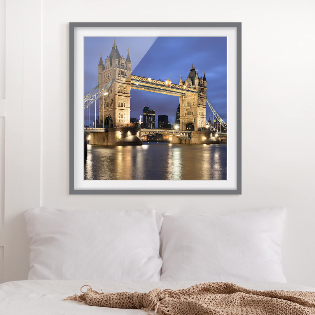 Gerahmtes Poster Tower Bridge bei Nacht