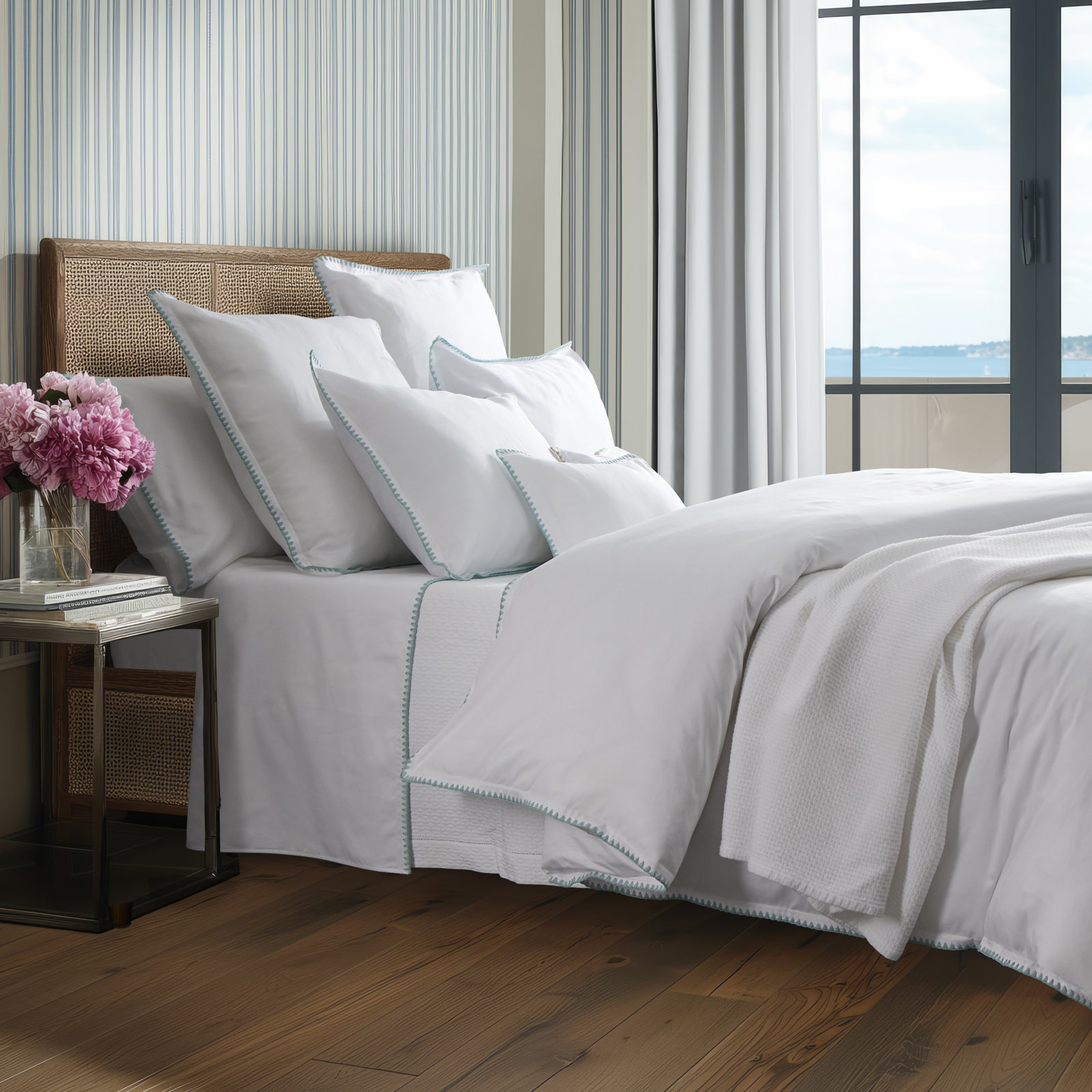 Poppy 100% Cotton Percale Duvet Cover, white/ ocean blue, Twin