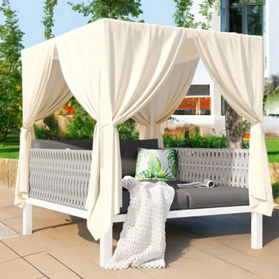 Kyelar 57.5'' Wide Patio Daybed with Cushions