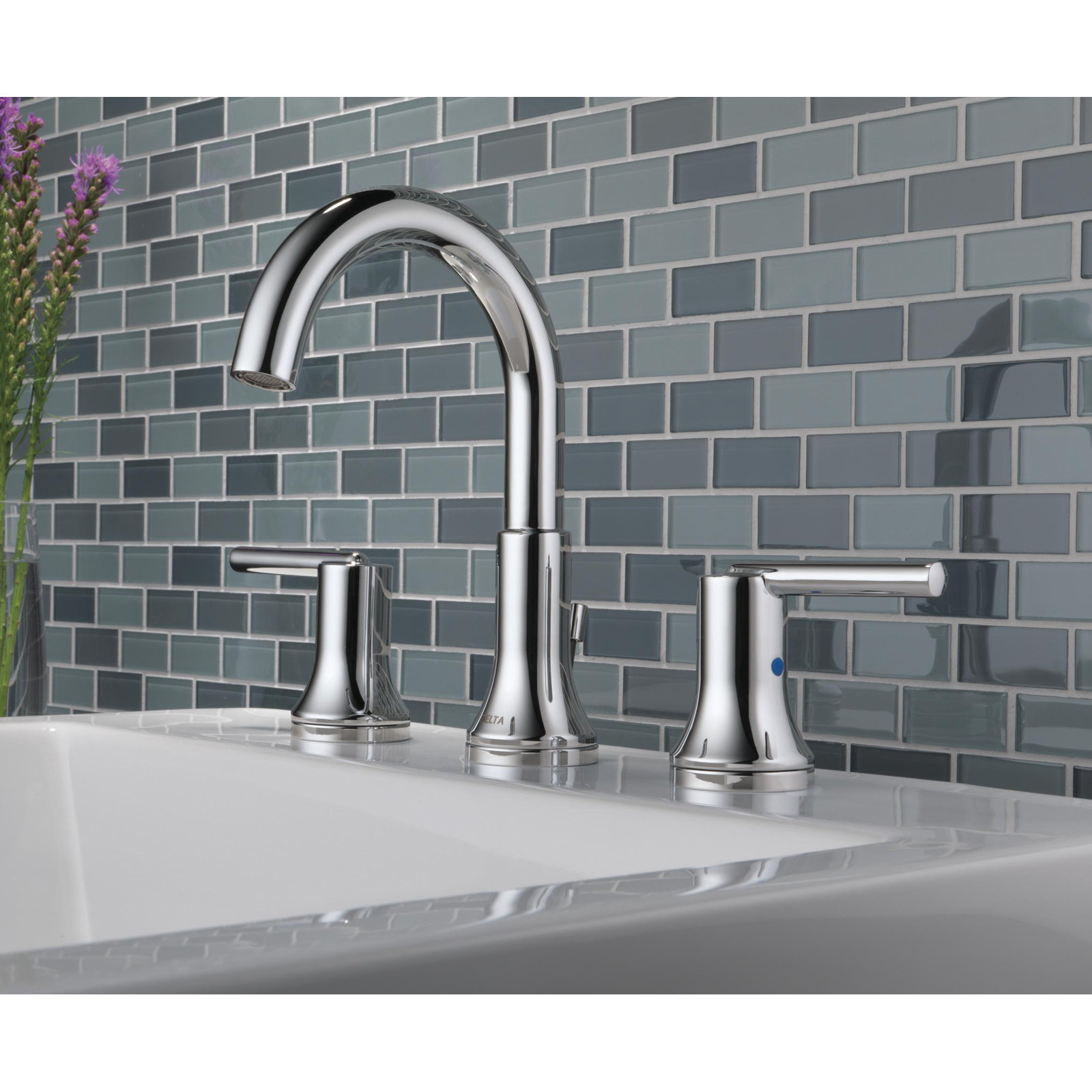 Trinsic Widespread Bathroom Faucet 3 Hole, 2-handle Bathroom Sink Faucet with Drain Assembly, Chrome