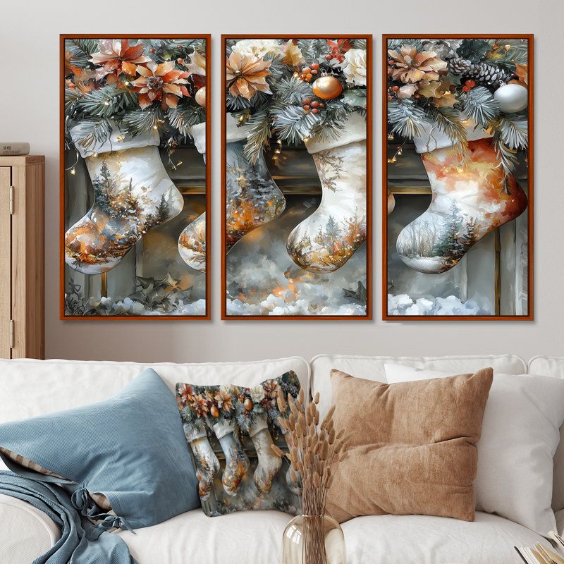 Bas de Noël orange I - ensemble d'art mural de Noël, Toile avec cadre flottant brun, H 28 po x l 36 po x P 1 po