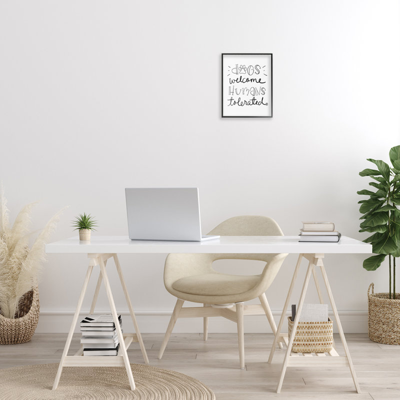 «Dogs Welcome Humans Tolerated Gray», estampe numérique encadrée par SD Graphics Studio, Giclée encadrée noir minuit