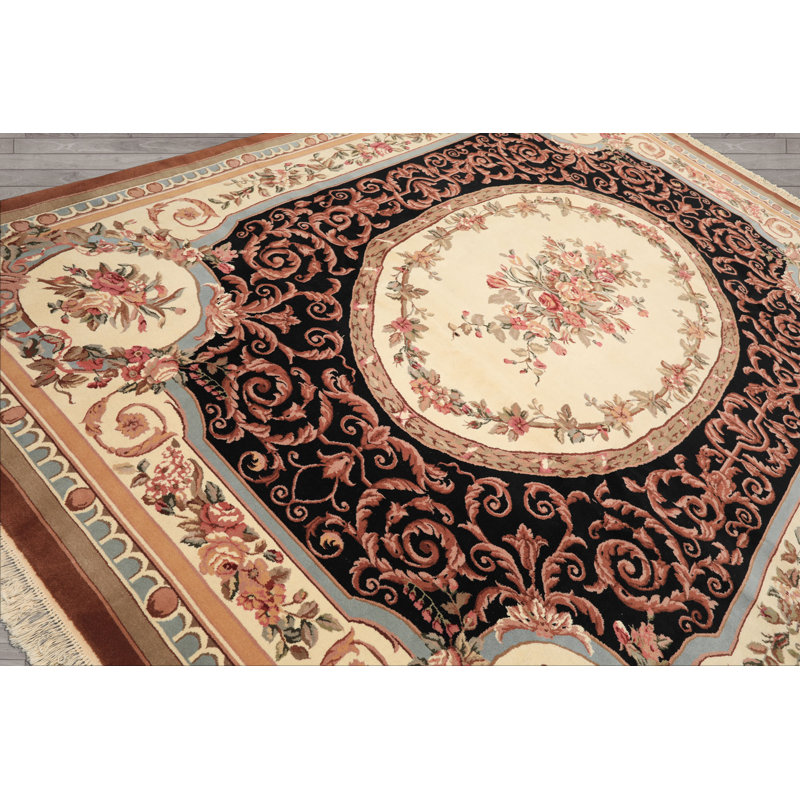 Tapis traditionnel ivoire en laine noué à la main 8 pi 11 po x 11 pi 11 po Aubusson Savonnerrie