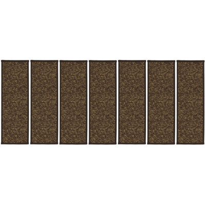 Tapis d'escalier brun